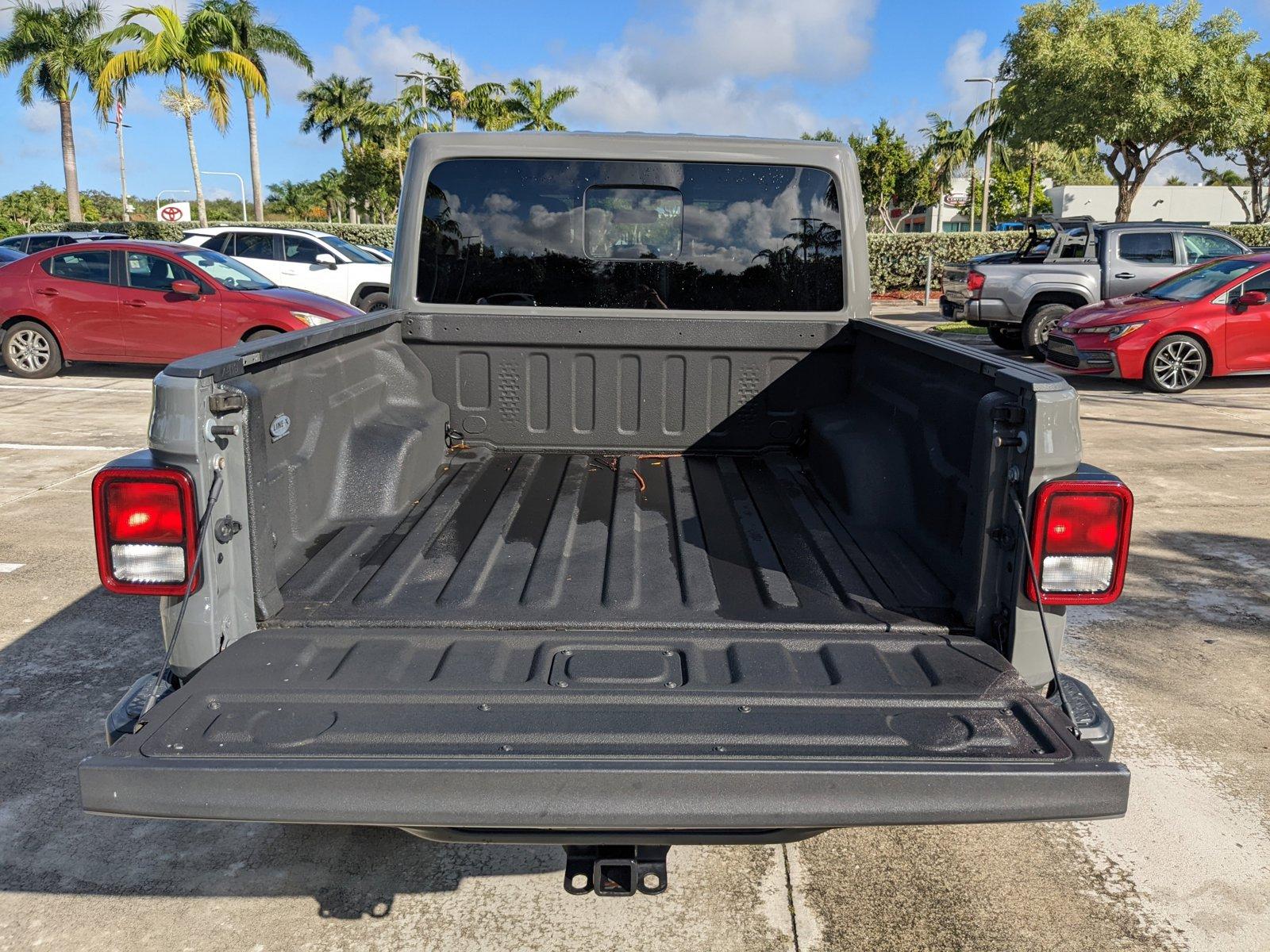 2021 Jeep Gladiator Vehicle Photo in Davie, FL 33331