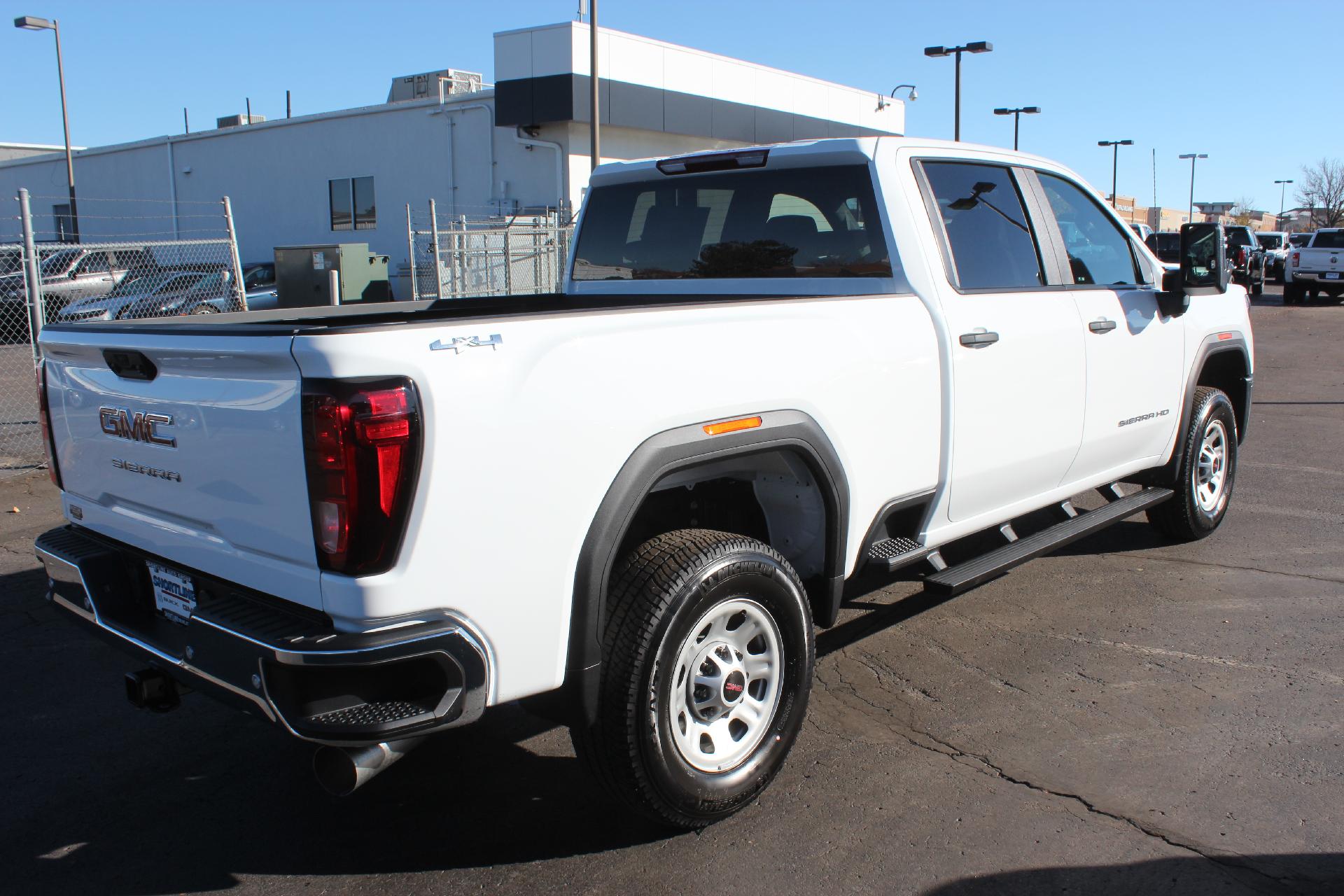 2025 GMC Sierra 2500 HD Vehicle Photo in AURORA, CO 80012-4011