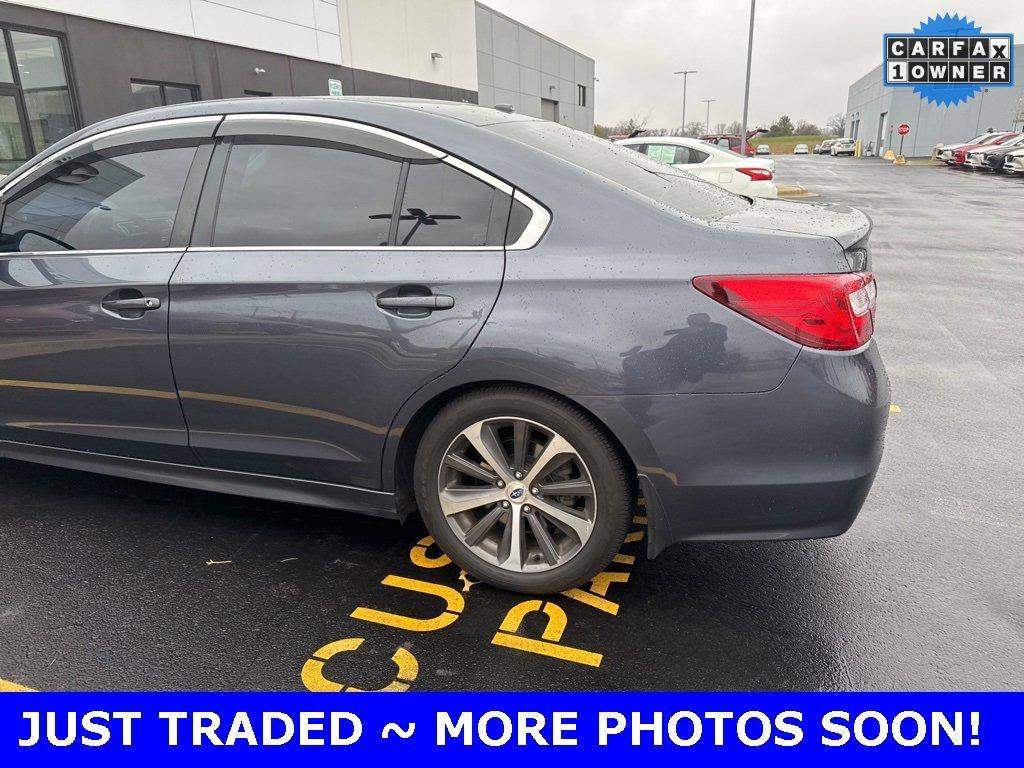 2015 Subaru Legacy Vehicle Photo in Saint Charles, IL 60174