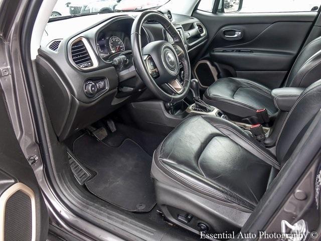 2017 Jeep Renegade Vehicle Photo in OAK LAWN, IL 60453-2517