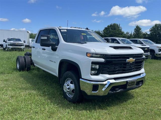 2024 Chevrolet Silverado 3500 HD Vehicle Photo in ALCOA, TN 37701-3235