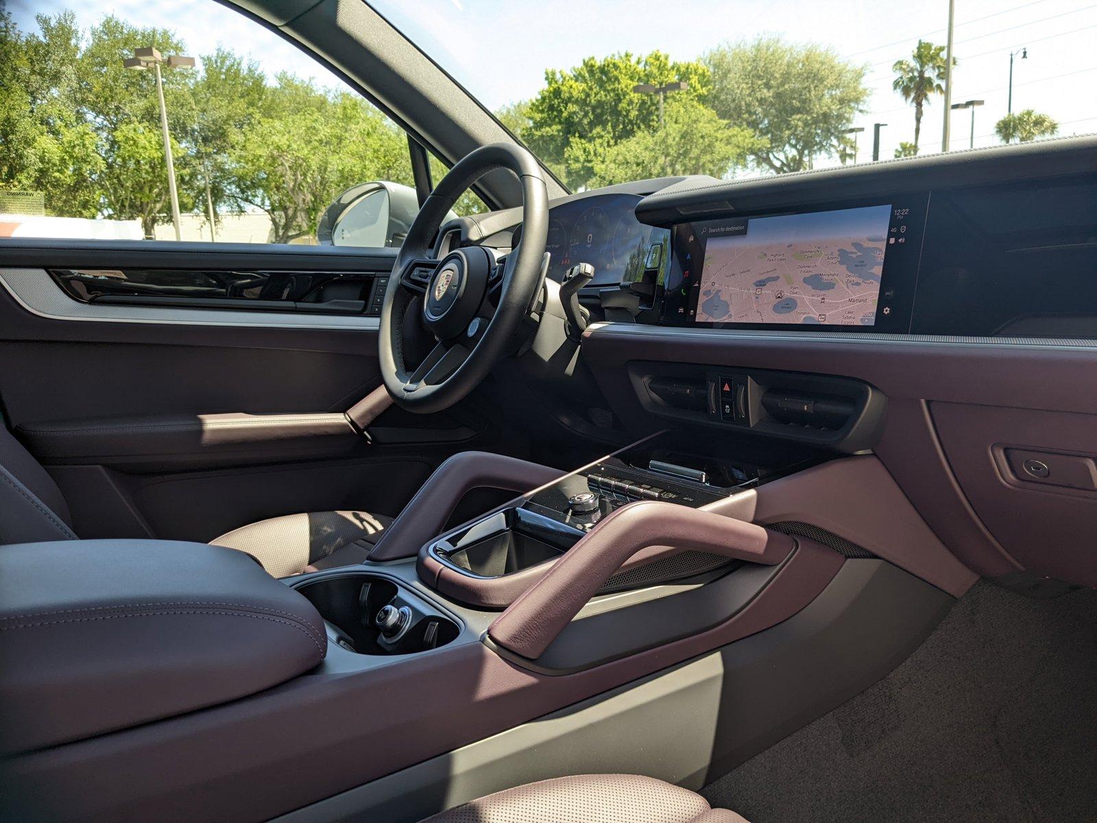 2024 Porsche Cayenne Vehicle Photo in Maitland, FL 32751