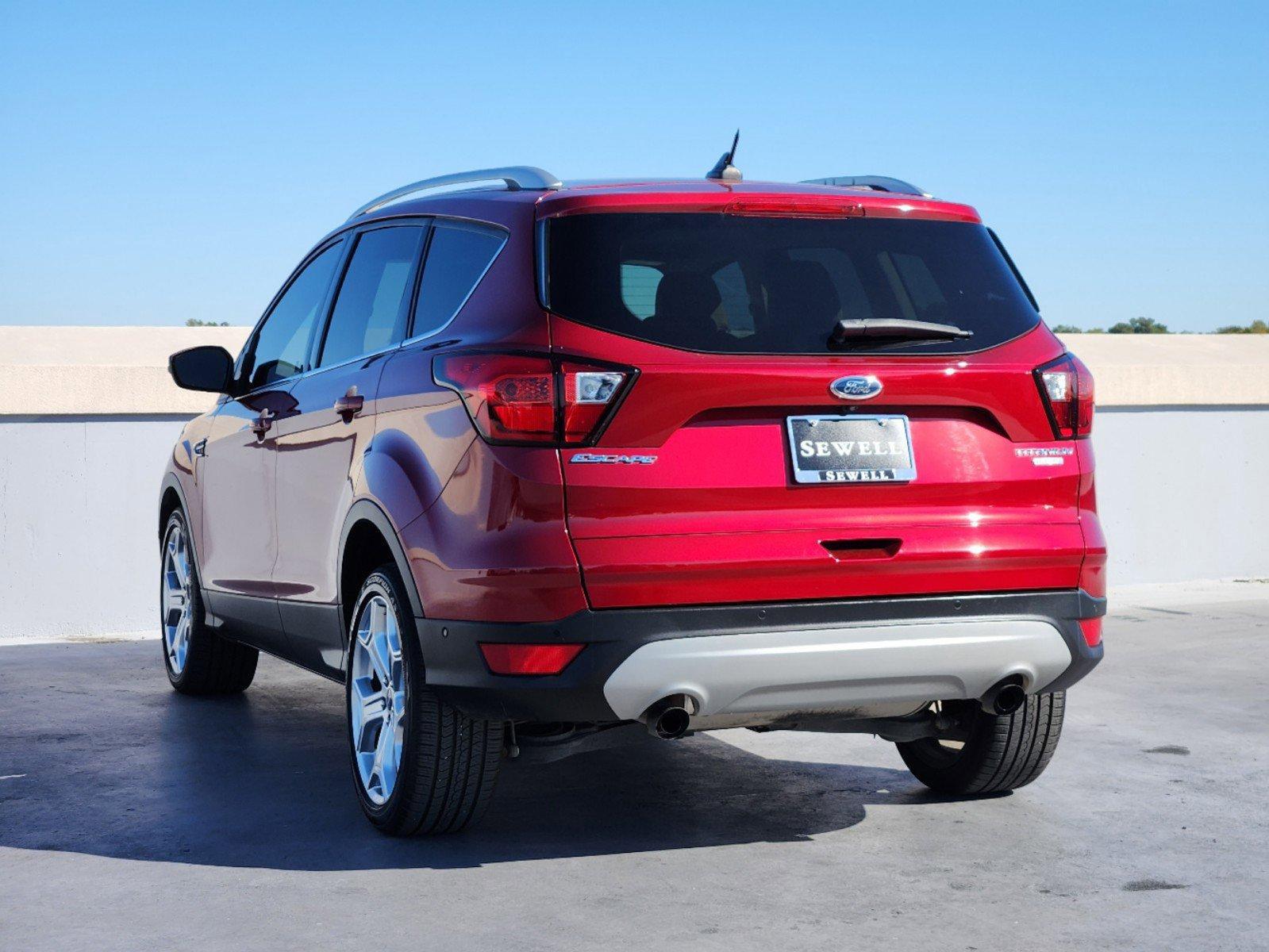 2019 Ford Escape Vehicle Photo in DALLAS, TX 75209