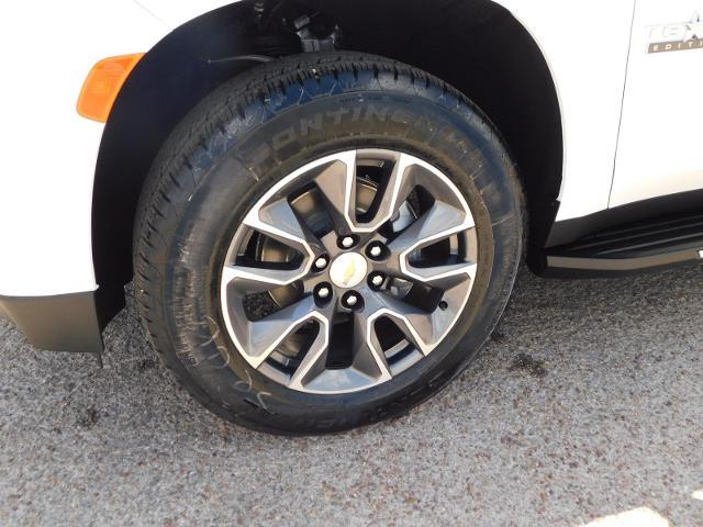 2024 Chevrolet Suburban Vehicle Photo in GATESVILLE, TX 76528-2745