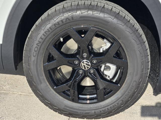 2024 Volkswagen Atlas Vehicle Photo in Weatherford, TX 76087