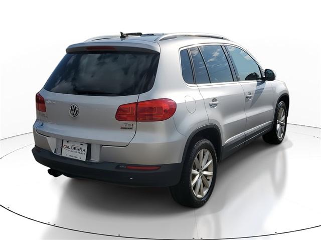 2017 Volkswagen Tiguan Vehicle Photo in GRAND BLANC, MI 48439-8139