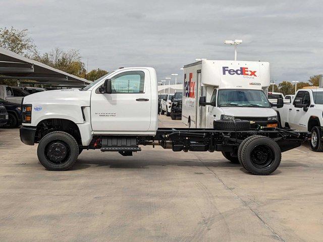 2023 Chevrolet Silverado Chassis Cab Vehicle Photo in SELMA, TX 78154-1460