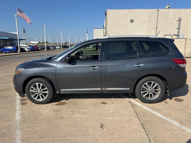 2014 Nissan Pathfinder Vehicle Photo in Denison, TX 75020