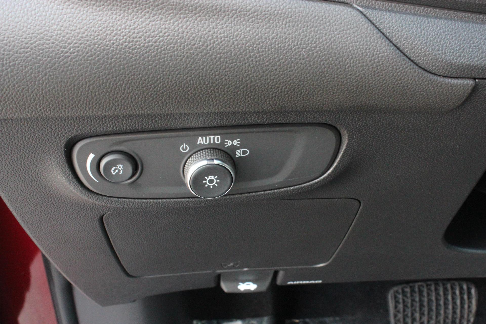 2025 Buick Encore GX Vehicle Photo in AURORA, CO 80012-4011