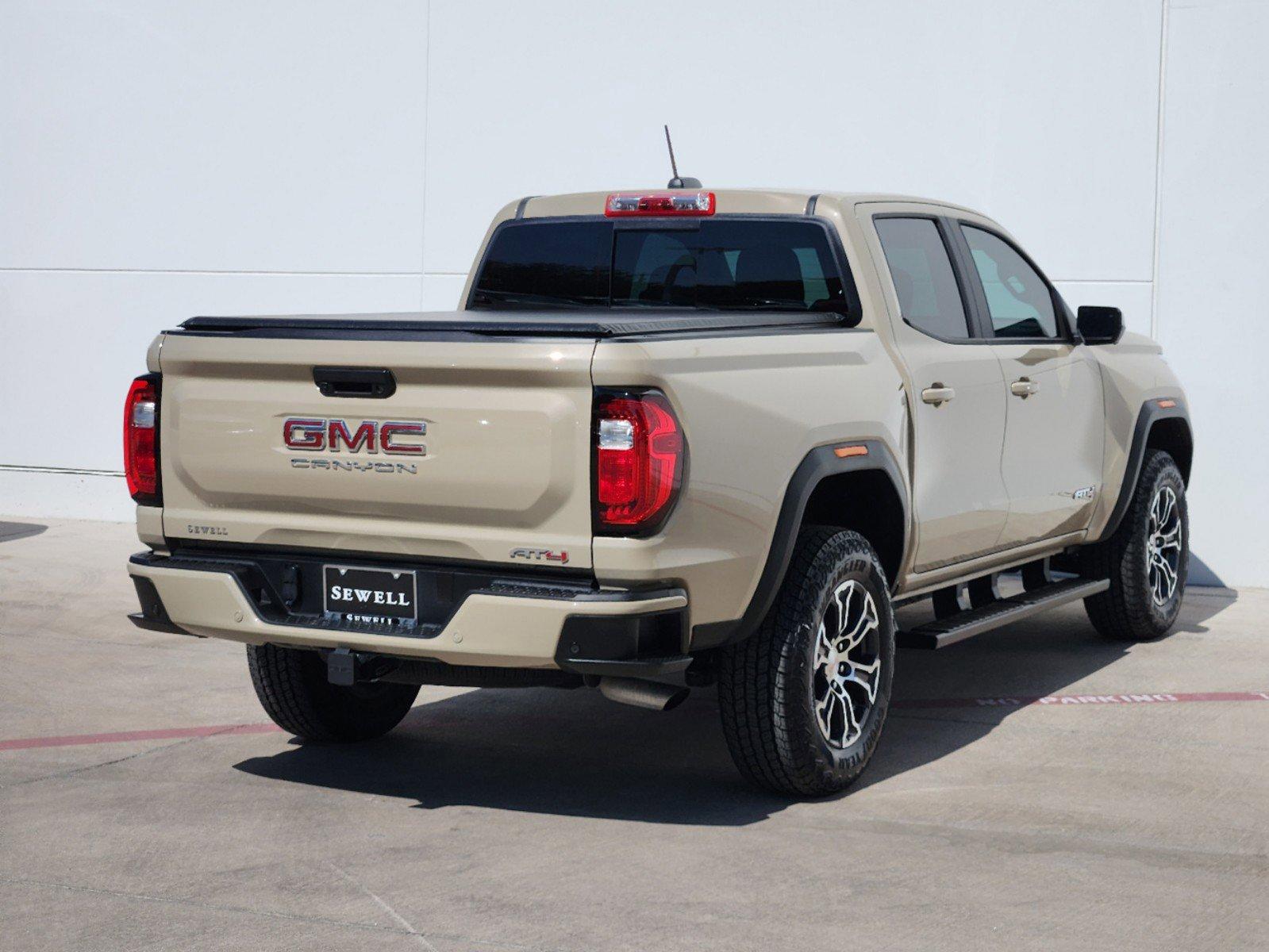 2024 GMC Canyon Vehicle Photo in GRAPEVINE, TX 76051-8302