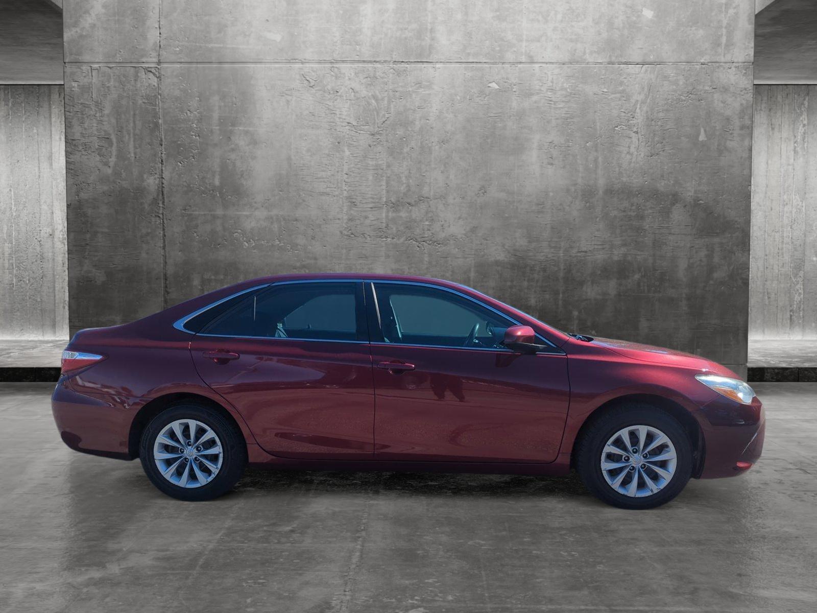 2016 Toyota Camry Vehicle Photo in Memphis, TN 38133