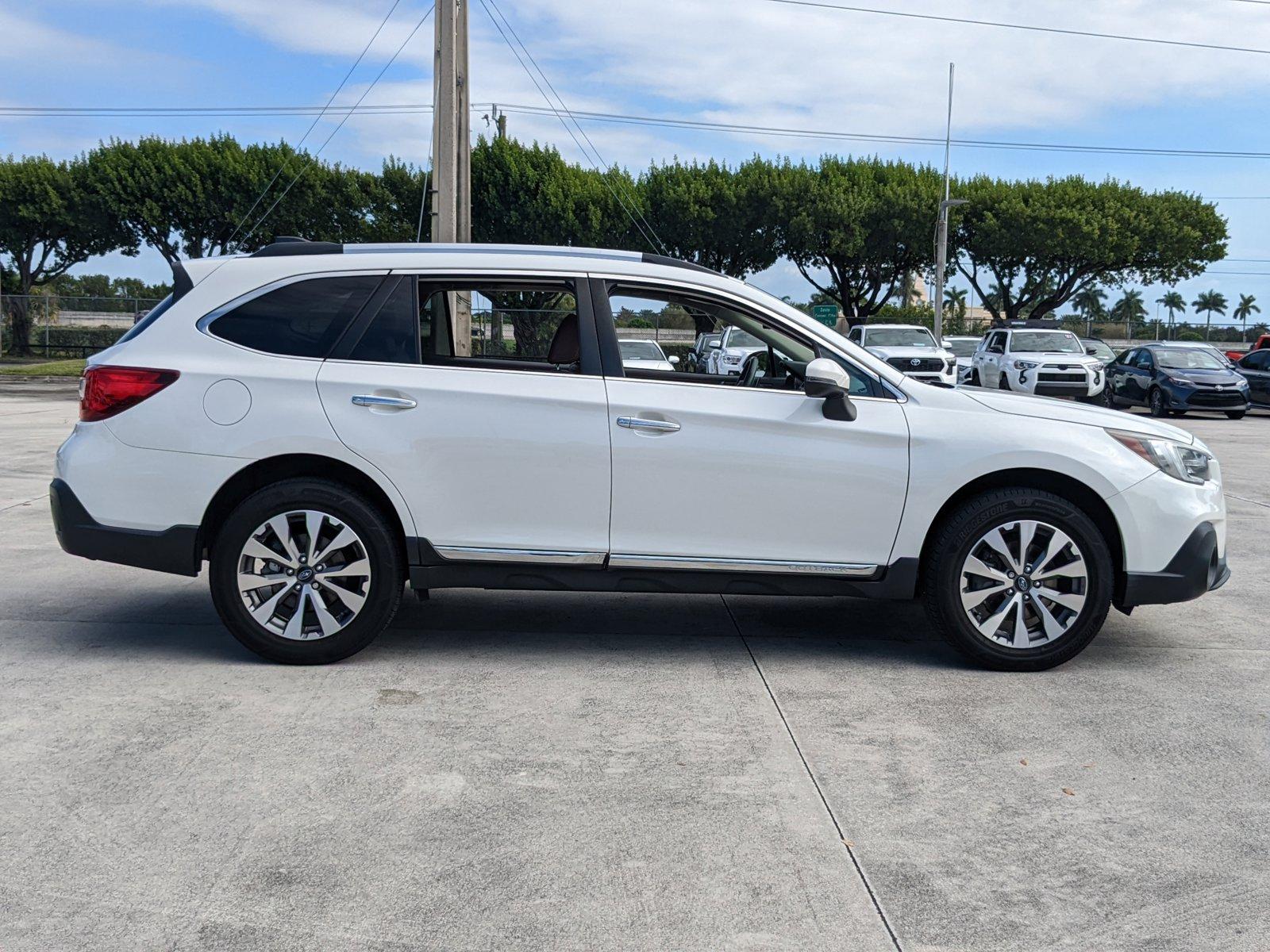 2019 Subaru Outback Vehicle Photo in Davie, FL 33331