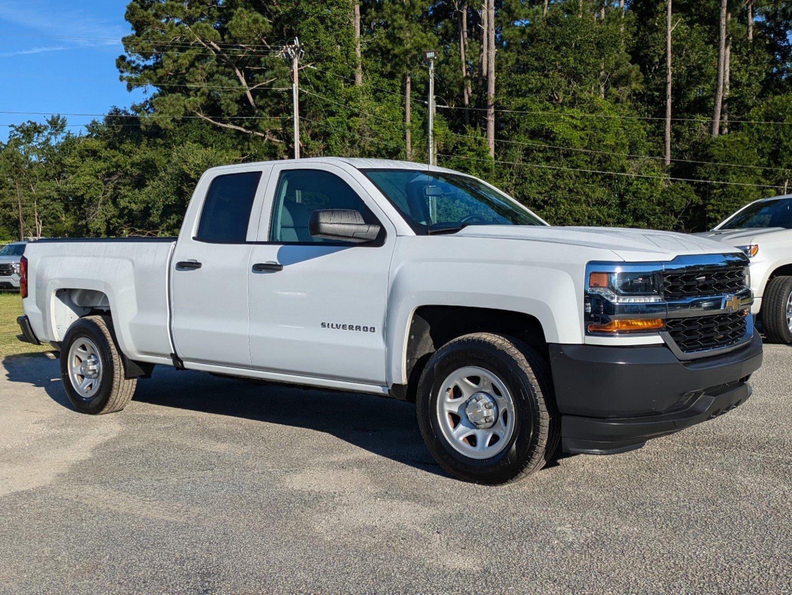 Used 2018 Chevrolet Silverado 1500 Work Truck 1WT with VIN 1GCRCNEH5JZ255458 for sale in Ravenel, SC