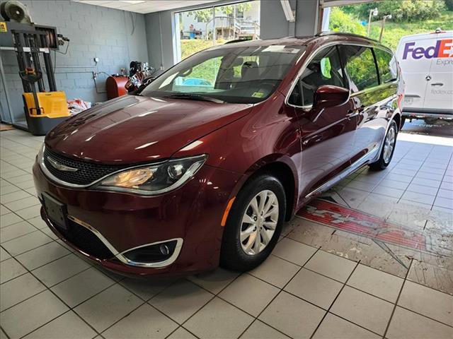 Used 2018 Chrysler Pacifica Touring L with VIN 2C4RC1BG9JR214409 for sale in Clintwood, VA