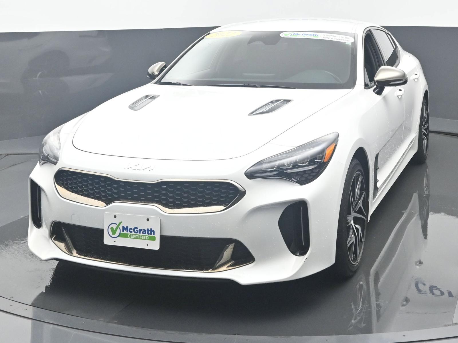 2022 Kia Stinger Vehicle Photo in Cedar Rapids, IA 52402