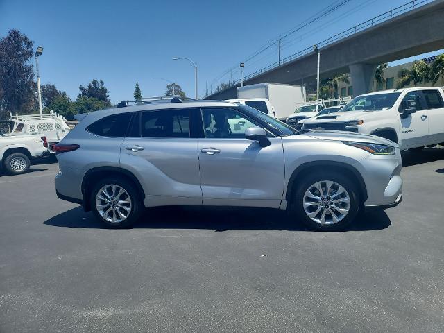 2020 Toyota Highlander Vehicle Photo in LA MESA, CA 91942-8211