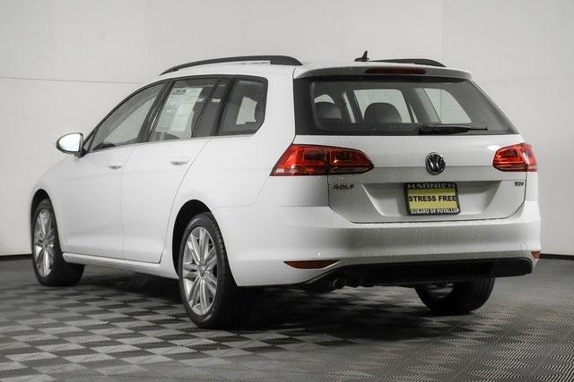 2015 Volkswagen Golf SportWagen Vehicle Photo in Puyallup, WA 98371