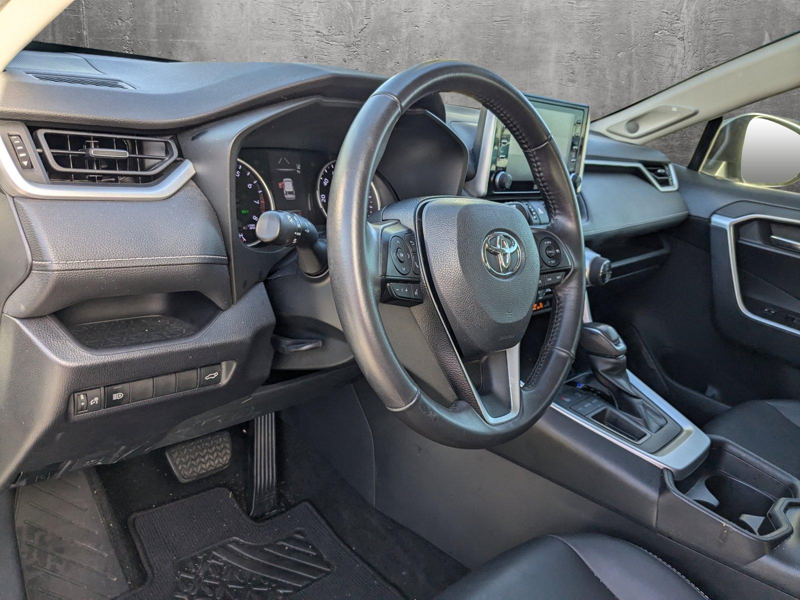 2019 Toyota RAV4 Vehicle Photo in Winter Park, FL 32792