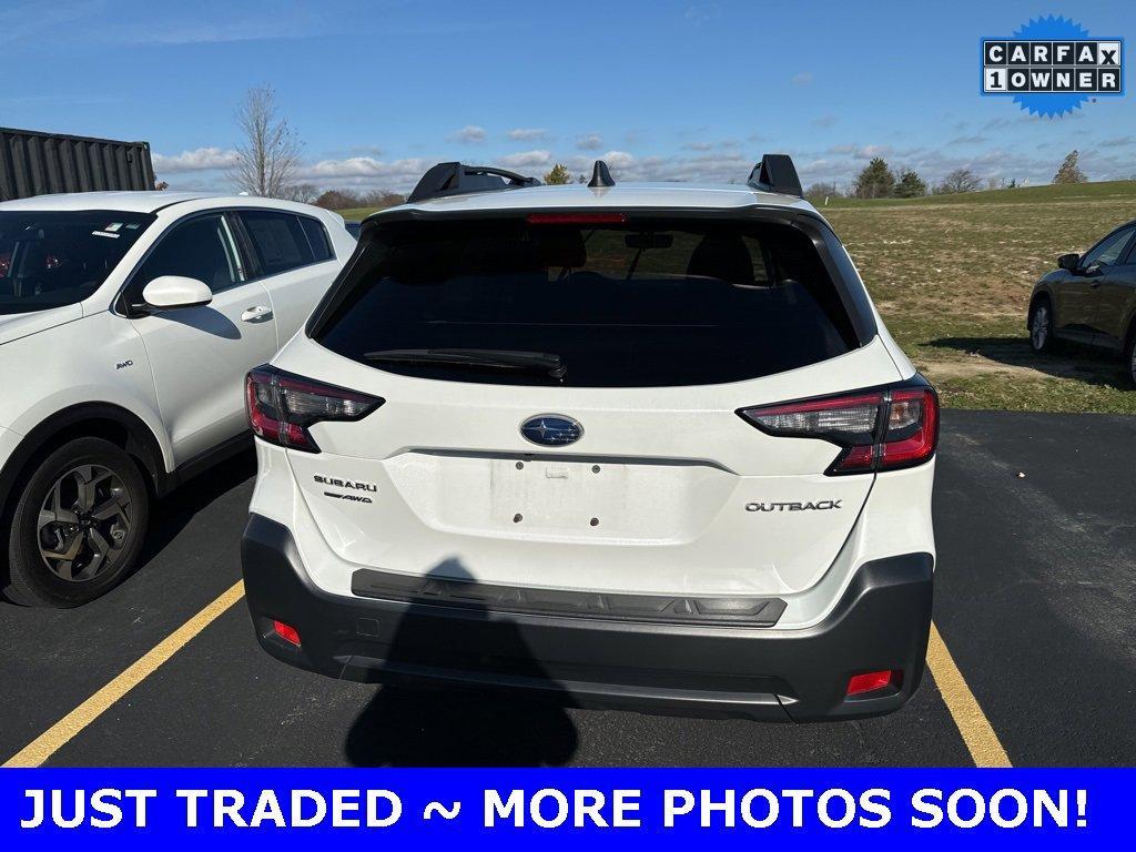 2023 Subaru Outback Vehicle Photo in Saint Charles, IL 60174