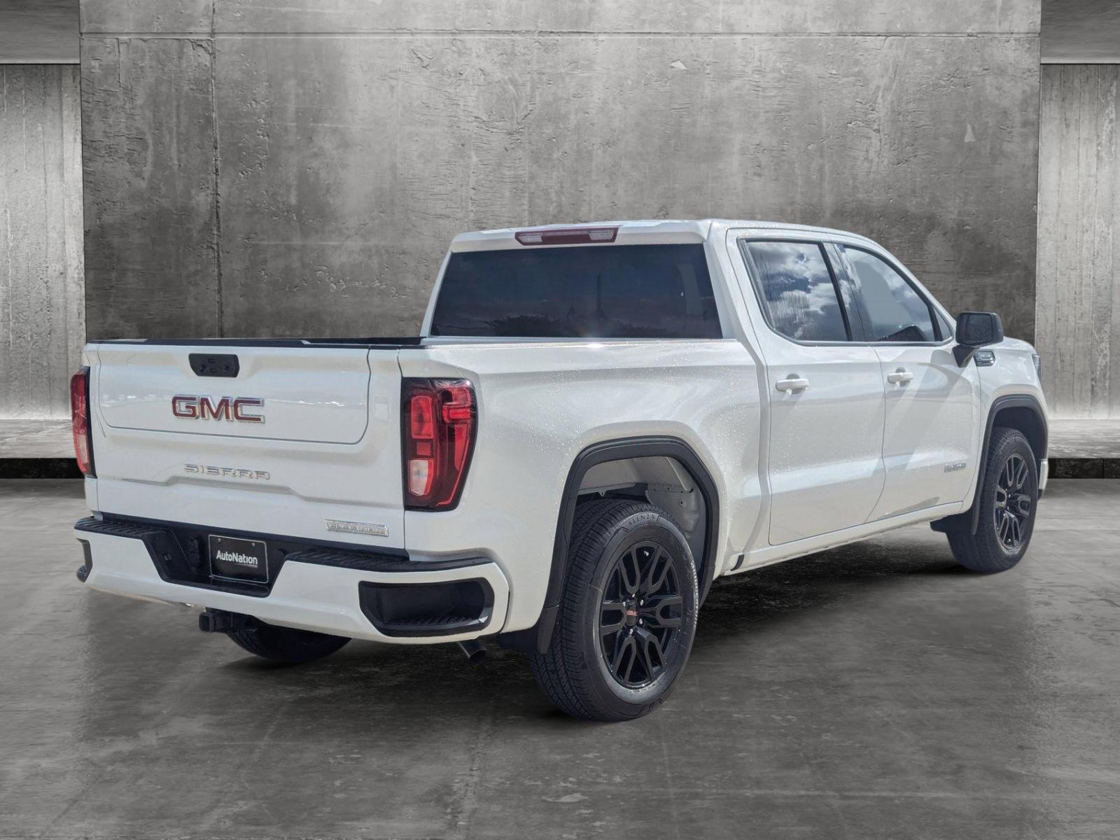 2024 GMC Sierra 1500 Vehicle Photo in CORPUS CHRISTI, TX 78412-4902