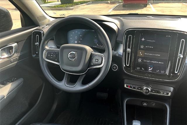 2022 Volvo XC40 Vehicle Photo in Houston, TX 77007