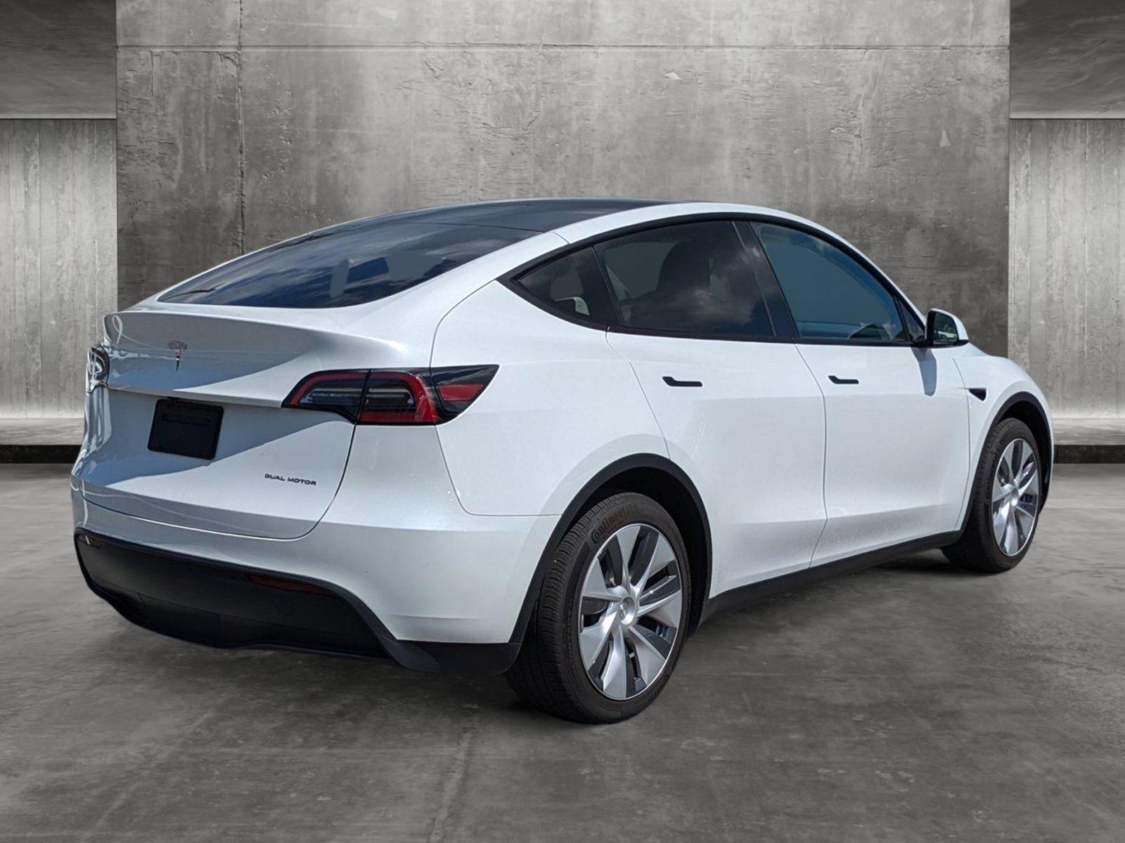 2023 Tesla Model Y Vehicle Photo in Clearwater, FL 33761