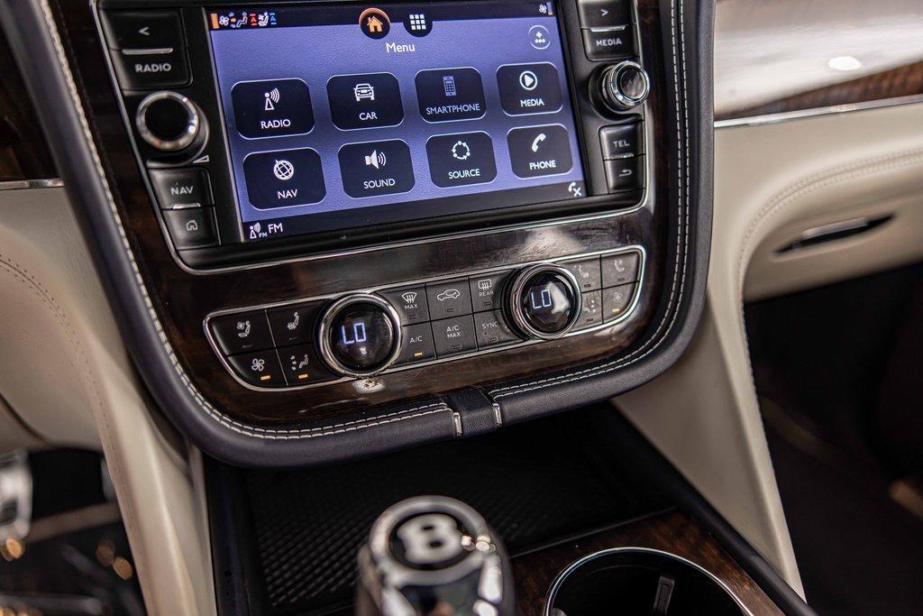 2018 Bentley Bentayga Vehicle Photo in Plainfield, IL 60586