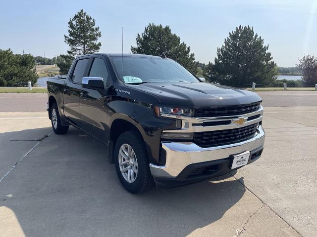 Used 2019 Chevrolet Silverado 1500 LT with VIN 1GCUYDED3KZ156464 for sale in Huron, SD