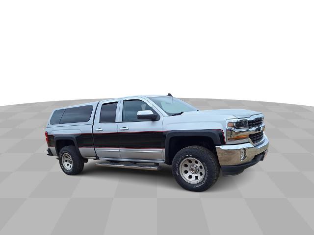 Used 2018 Chevrolet Silverado 1500 LT with VIN 1GCVKREC7JZ286000 for sale in Grand Rapids, Minnesota