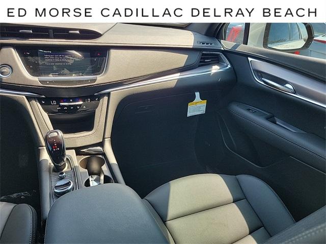 2024 Cadillac XT5 Vehicle Photo in DELRAY BEACH, FL 33483-3294