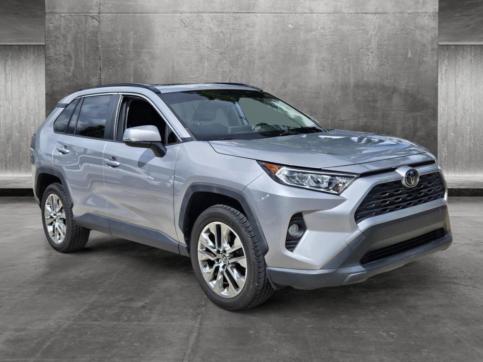 2020 Toyota RAV4 Vehicle Photo in Pembroke Pines , FL 33027