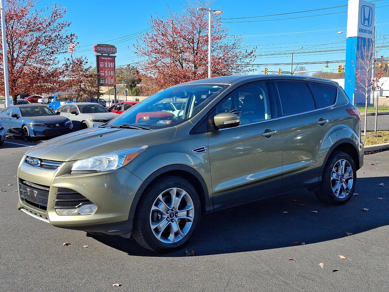 2013 Ford Escape Vehicle Photo in Harrisburg, PA 17111