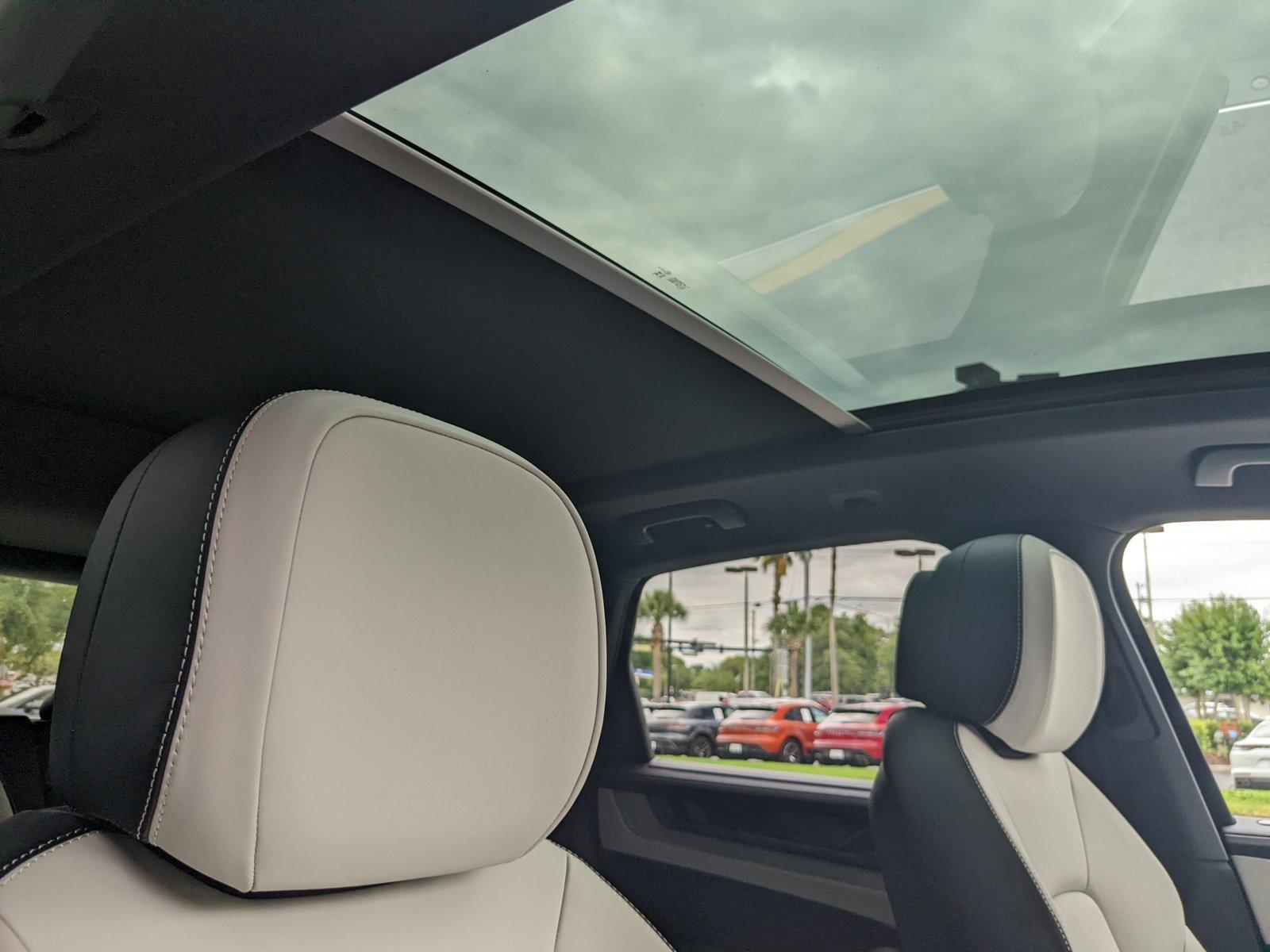 2024 Porsche Cayenne Vehicle Photo in Maitland, FL 32751