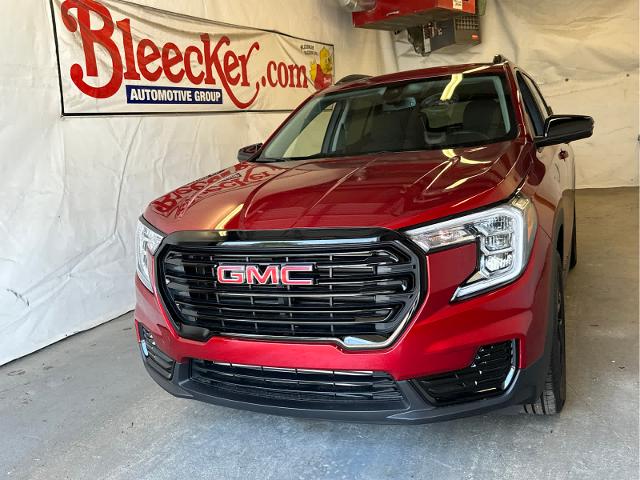 2024 GMC Terrain Vehicle Photo in RED SPRINGS, NC 28377-1640