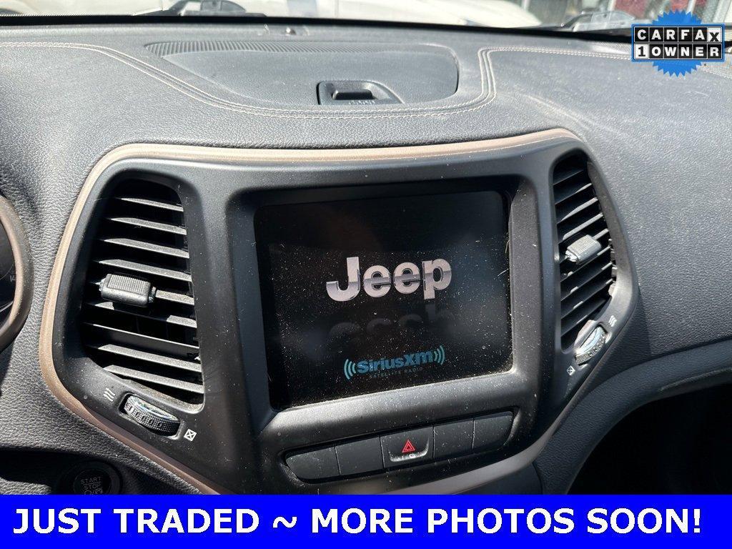 2014 Jeep Cherokee Vehicle Photo in Saint Charles, IL 60174