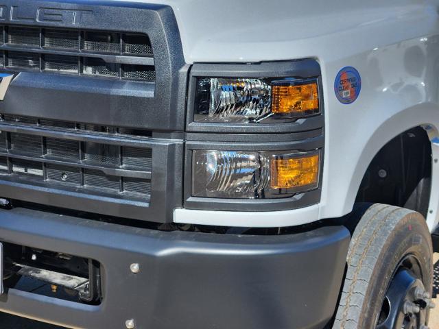 2024 Chevrolet Silverado 4500 HD Vehicle Photo in ENNIS, TX 75119-5114