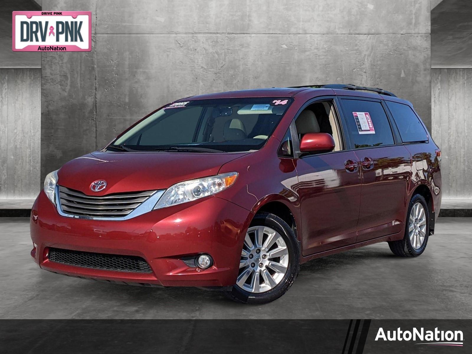 2014 Toyota Sienna Vehicle Photo in Cockeysville, MD 21030