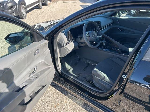 2022 Hyundai Elantra Vehicle Photo in MEDINA, OH 44256-9631