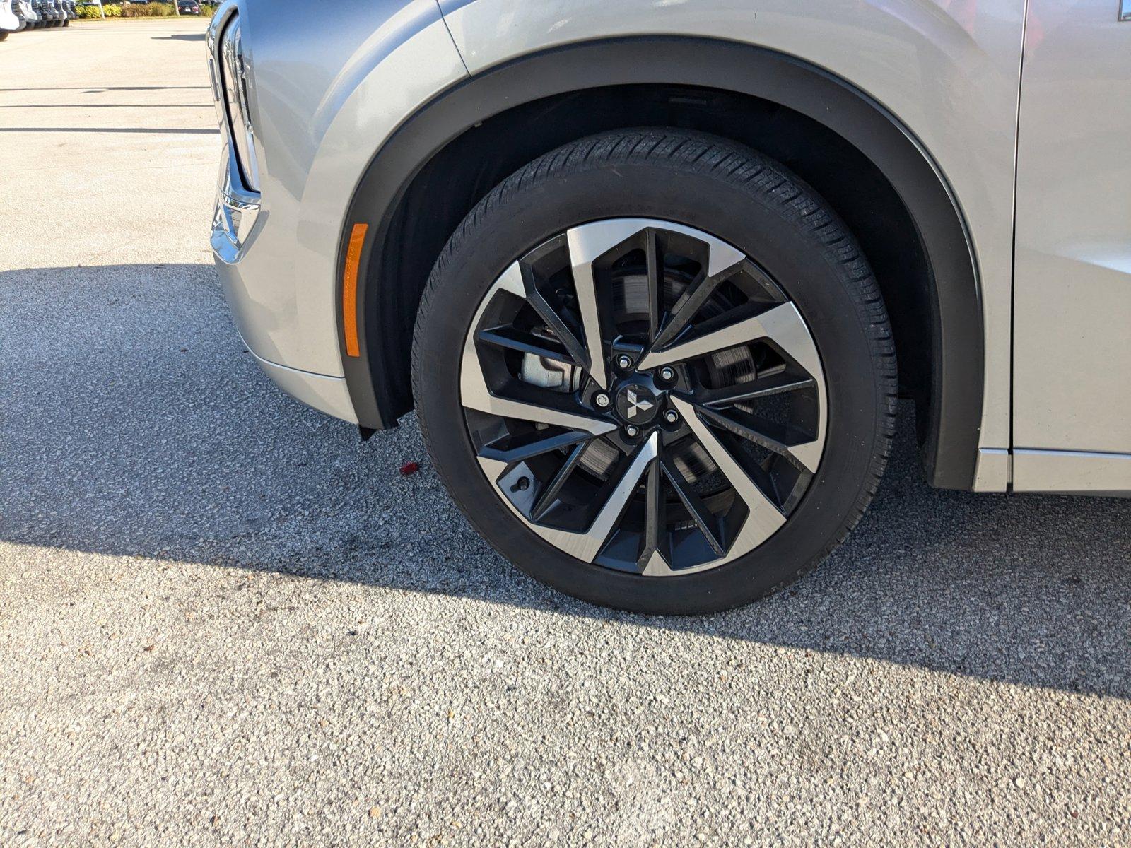 2023 Mitsubishi Outlander PHEV Vehicle Photo in Winter Park, FL 32792