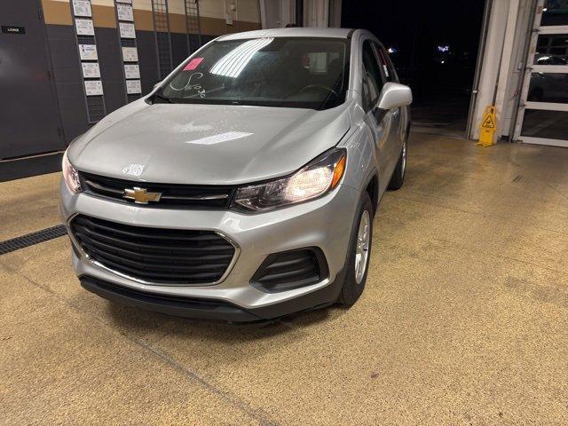 Used 2019 Chevrolet Trax LS with VIN 3GNCJKSB5KL337815 for sale in Muncie, IN