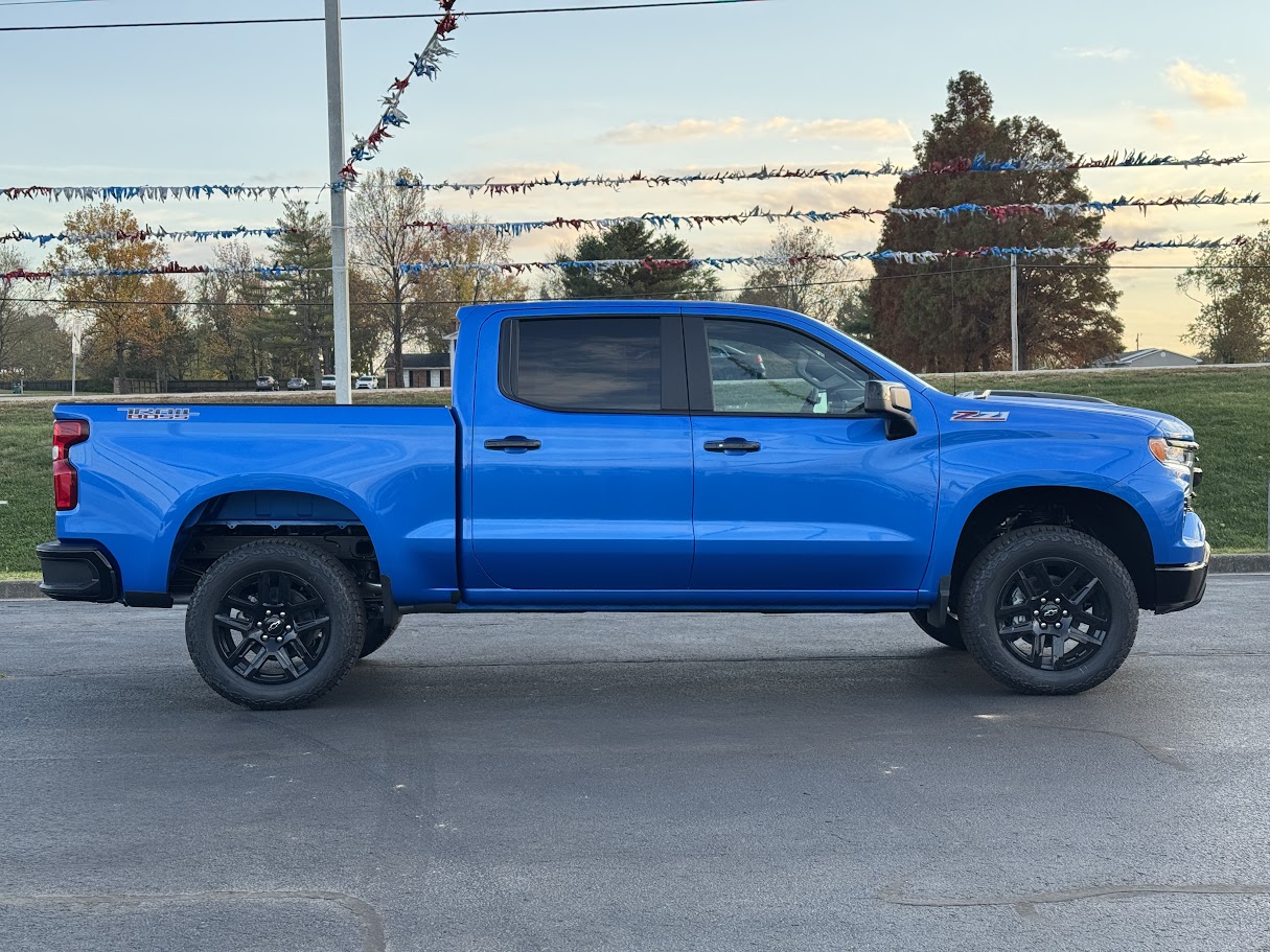 2025 Chevrolet Silverado 1500 Vehicle Photo in BOONVILLE, IN 47601-9633