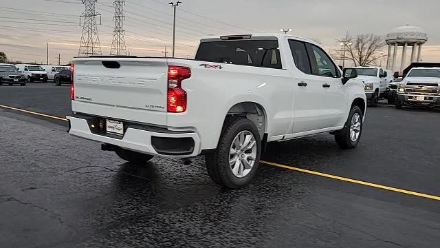 2025 Chevrolet Silverado 1500 Vehicle Photo in JOLIET, IL 60435-8135