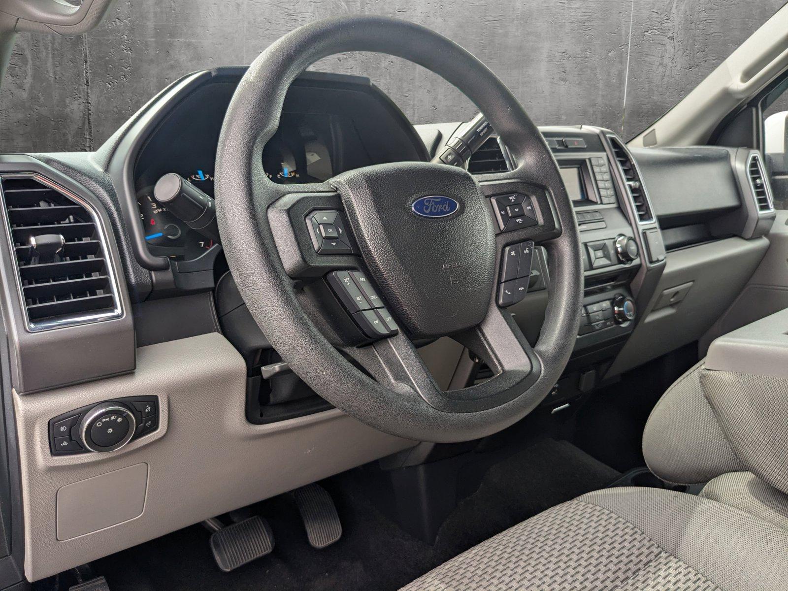 2016 Ford F-150 Vehicle Photo in St. Petersburg, FL 33713