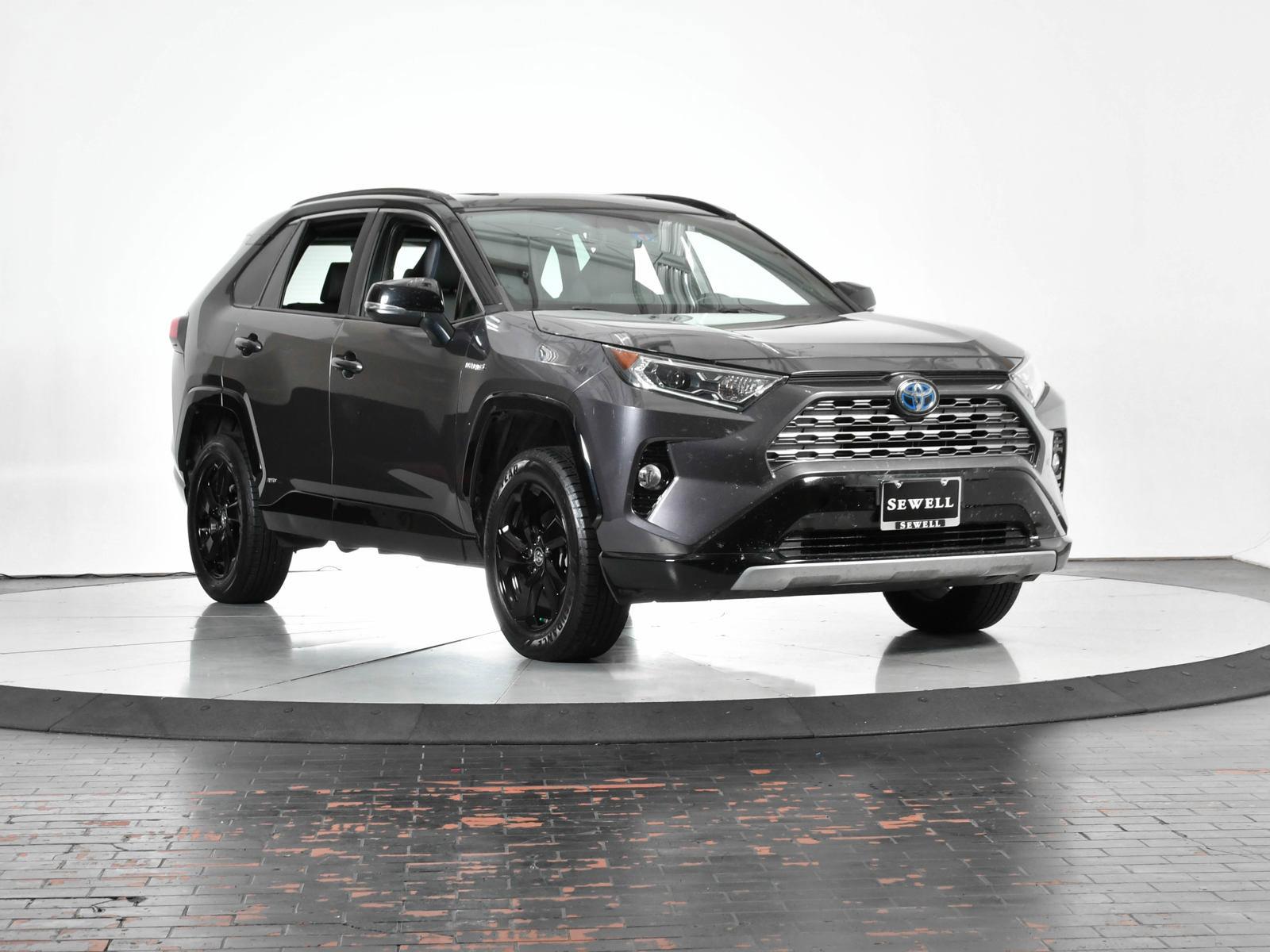 2019 Toyota RAV4 Vehicle Photo in DALLAS, TX 75235