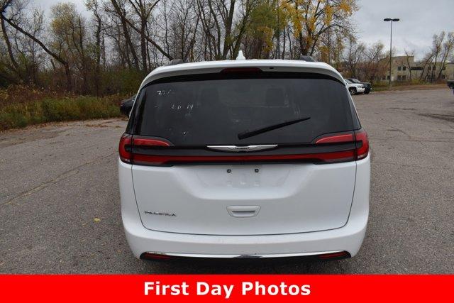 Used 2022 Chrysler Pacifica Touring L with VIN 2C4RC1BG5NR177980 for sale in Alexandria, MN