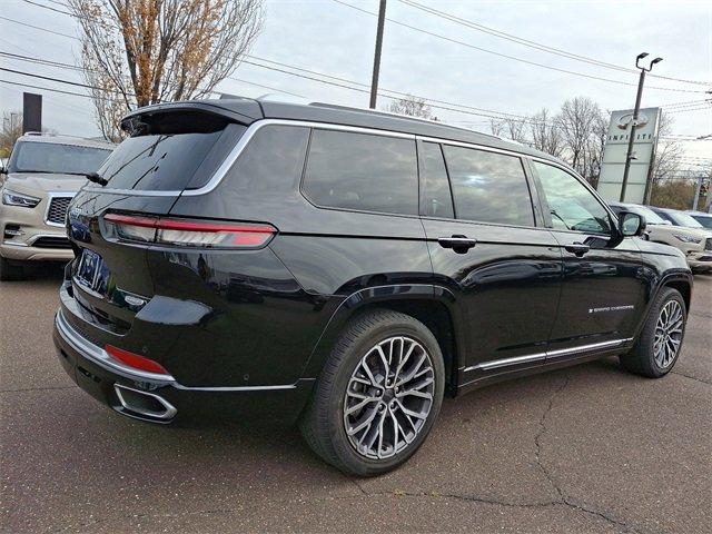 2021 Jeep Grand Cherokee L Vehicle Photo in Willow Grove, PA 19090