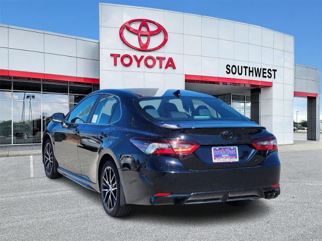 2024 Toyota Camry Vehicle Photo in Lawton, OK 73505-3409