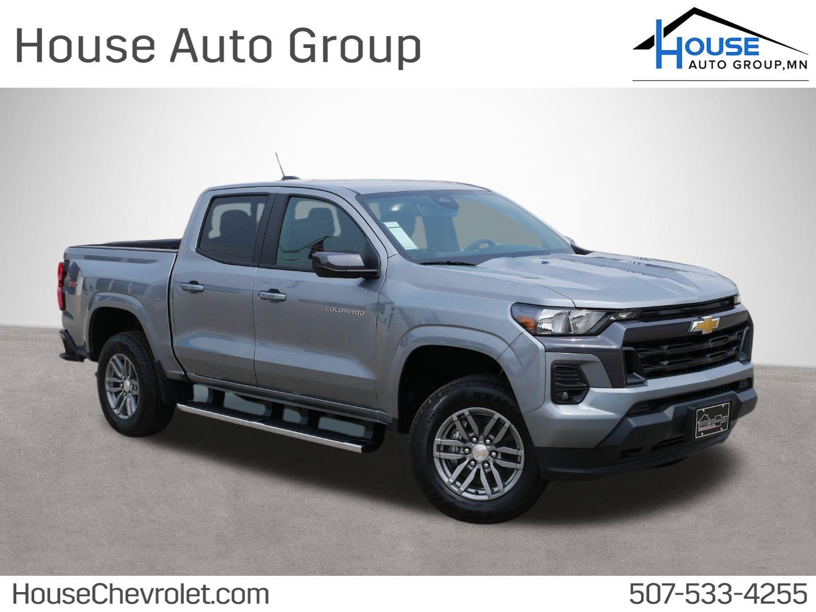 2024 Chevrolet Colorado Vehicle Photo in STEWARTVILLE, MN 55976-1393