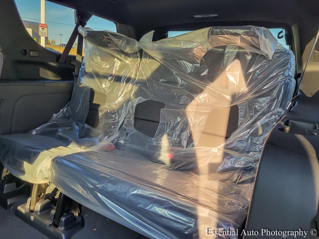 2024 Chevrolet Suburban Vehicle Photo in AURORA, IL 60503-9326