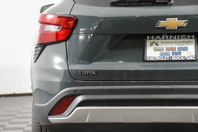 2025 Chevrolet Trax Vehicle Photo in PUYALLUP, WA 98371-4149